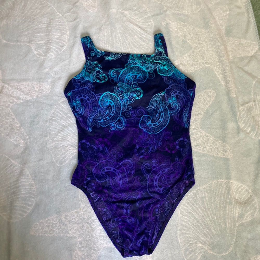 Bathing suit One piece. Kathy Ireland. Size 12